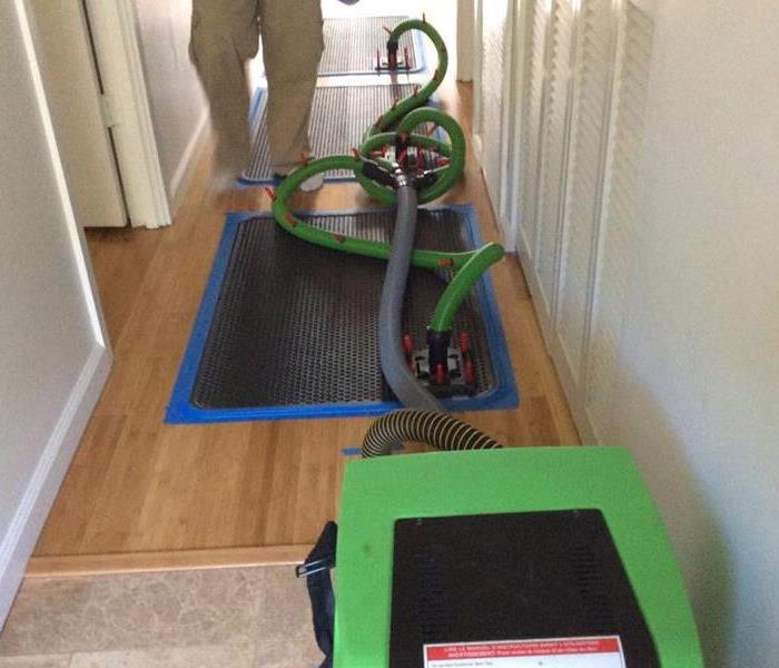 Hard Wood Floor Drying Mat System Servpro Of East Honolulu